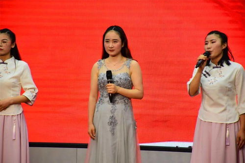 為建黨100周年獻(xiàn)禮 南昌縣洪億學(xué)校2021春季表彰暨詩(shī)朗誦評(píng)比大會(huì)